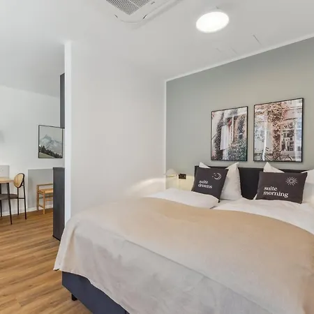 Limehome Paul-reusch-str Apartamento *