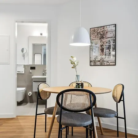 Limehome Paul-reusch-str Apartamento *