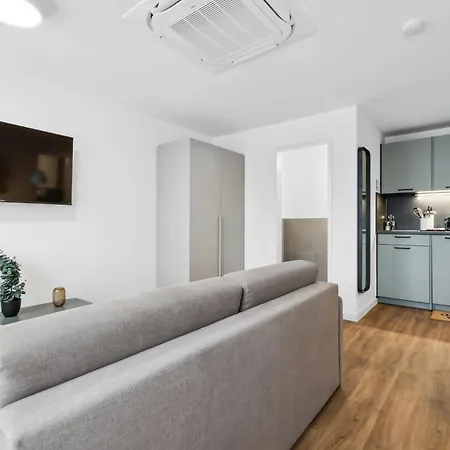 Limehome Paul-reusch-str Apartamento